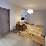 Apartamento 5 Minutos Centro Reformado.